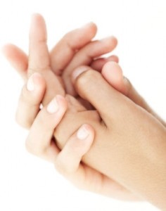 bichonnez vos mains avec ce bain pour les mains gercées ou ce vinaigre de massage